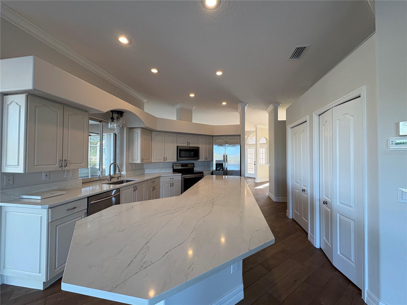 Image 30 of 56 For 5205 Far Oak Circle