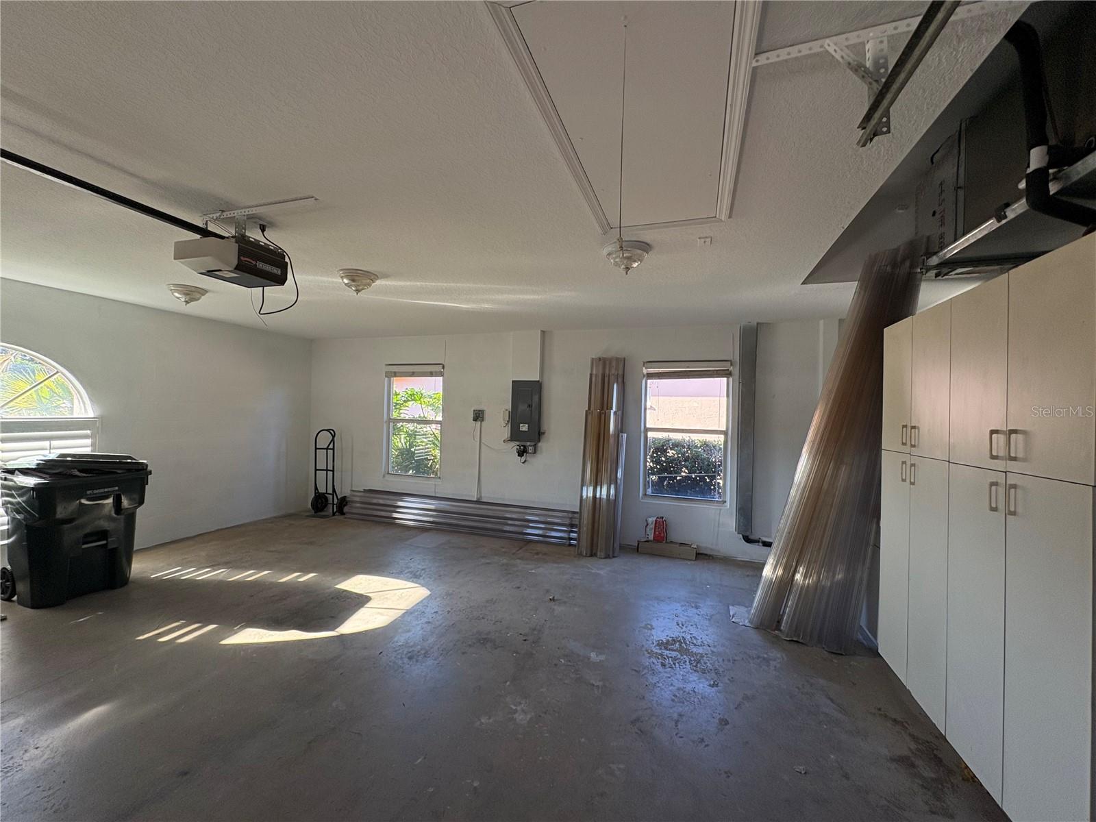 Image 34 of 56 For 5205 Far Oak Circle