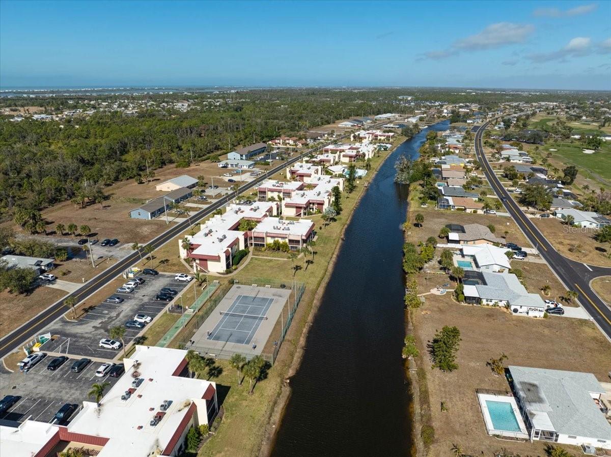 Image 29 of 35 For 93 Boundary Boulevard 303