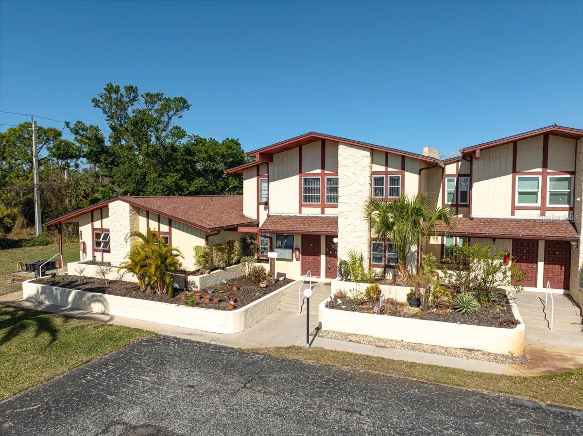 Image 32 of 35 For 93 Boundary Boulevard 303