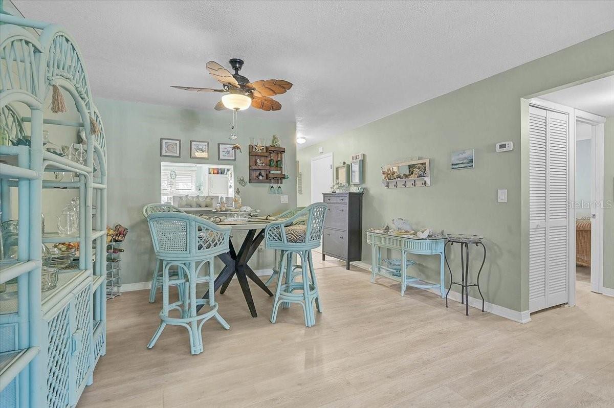 Image 8 of 35 For 93 Boundary Boulevard 303