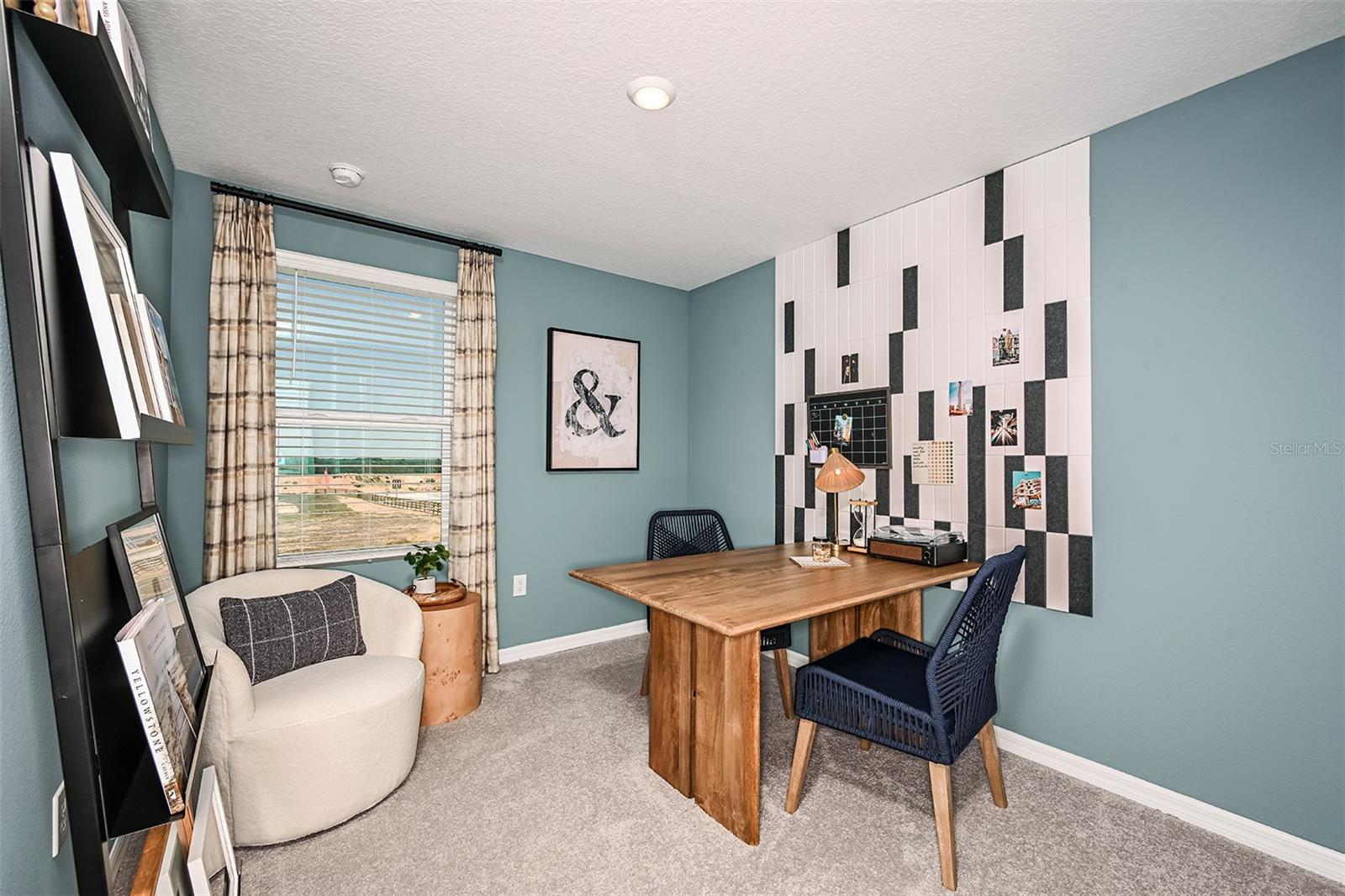 Image 18 of 37 For 7603 Waterscape Drive