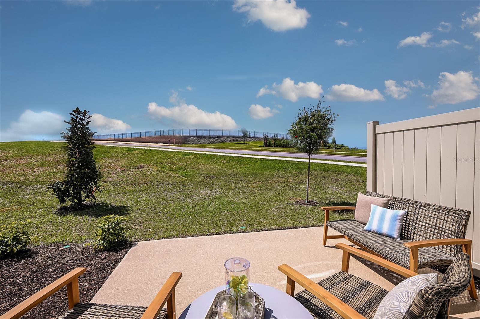 Image 21 of 37 For 7603 Waterscape Drive