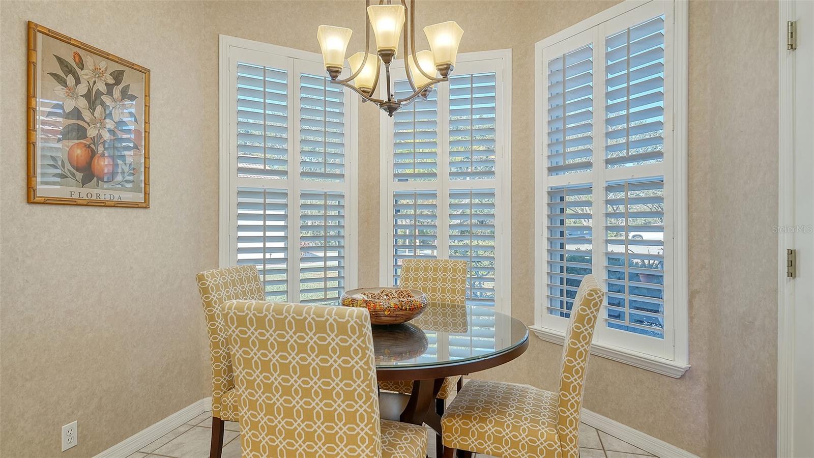 Image 11 of 58 For 5811 White Oak Bayou Court