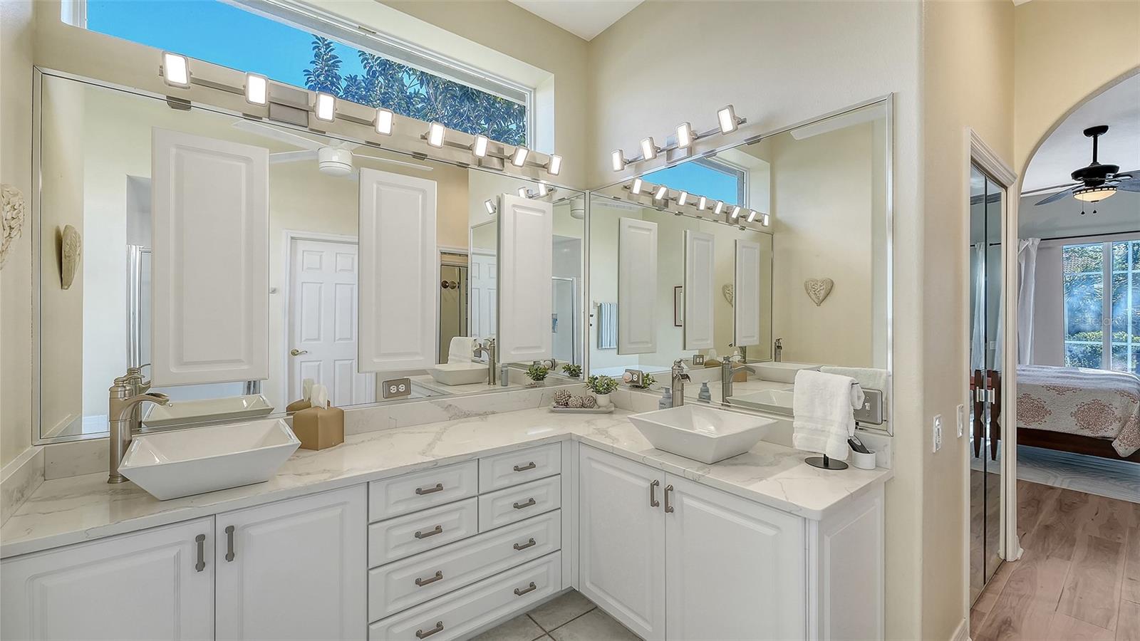 Image 17 of 58 For 5811 White Oak Bayou Court