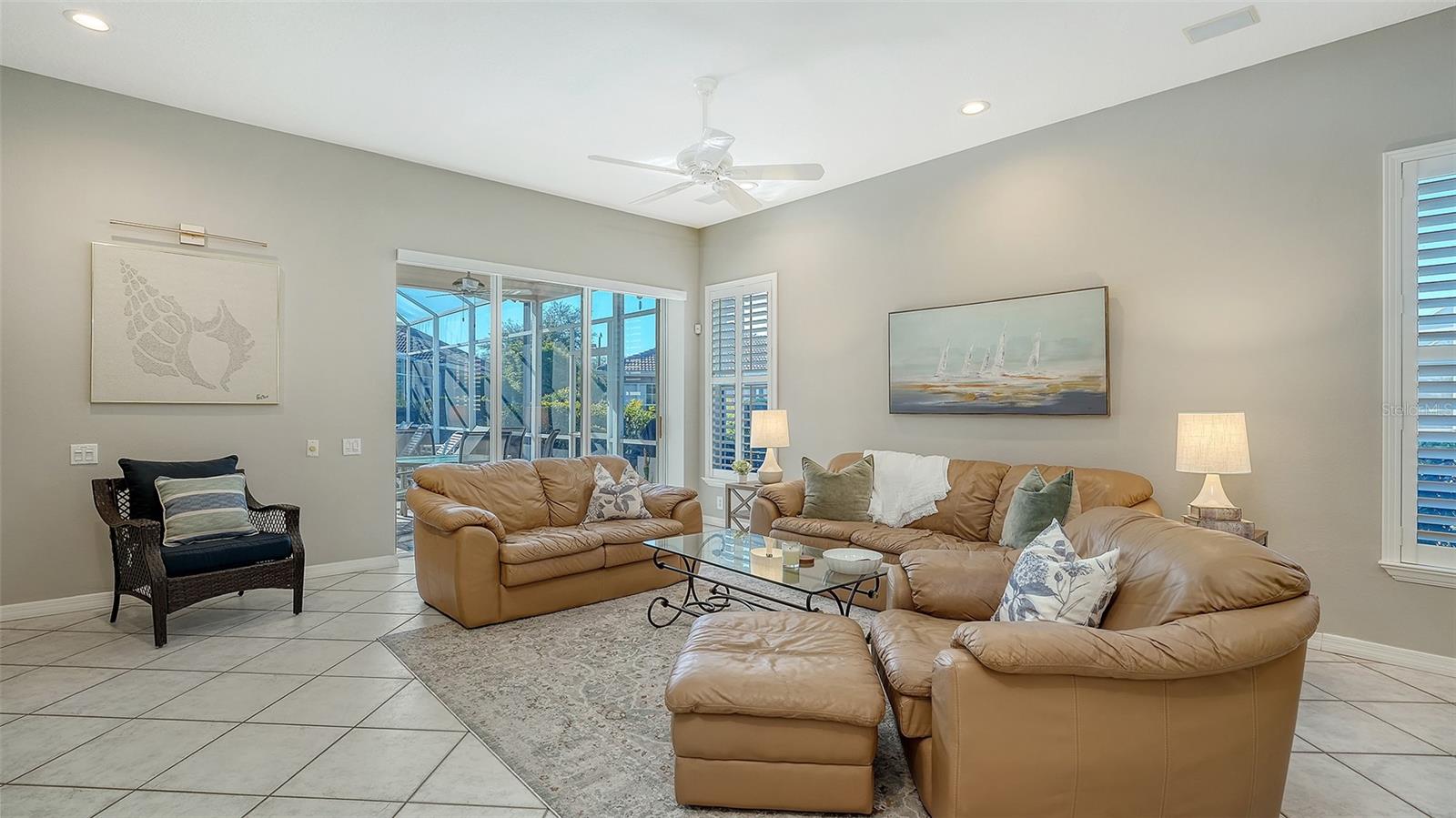 Image 24 of 58 For 5811 White Oak Bayou Court