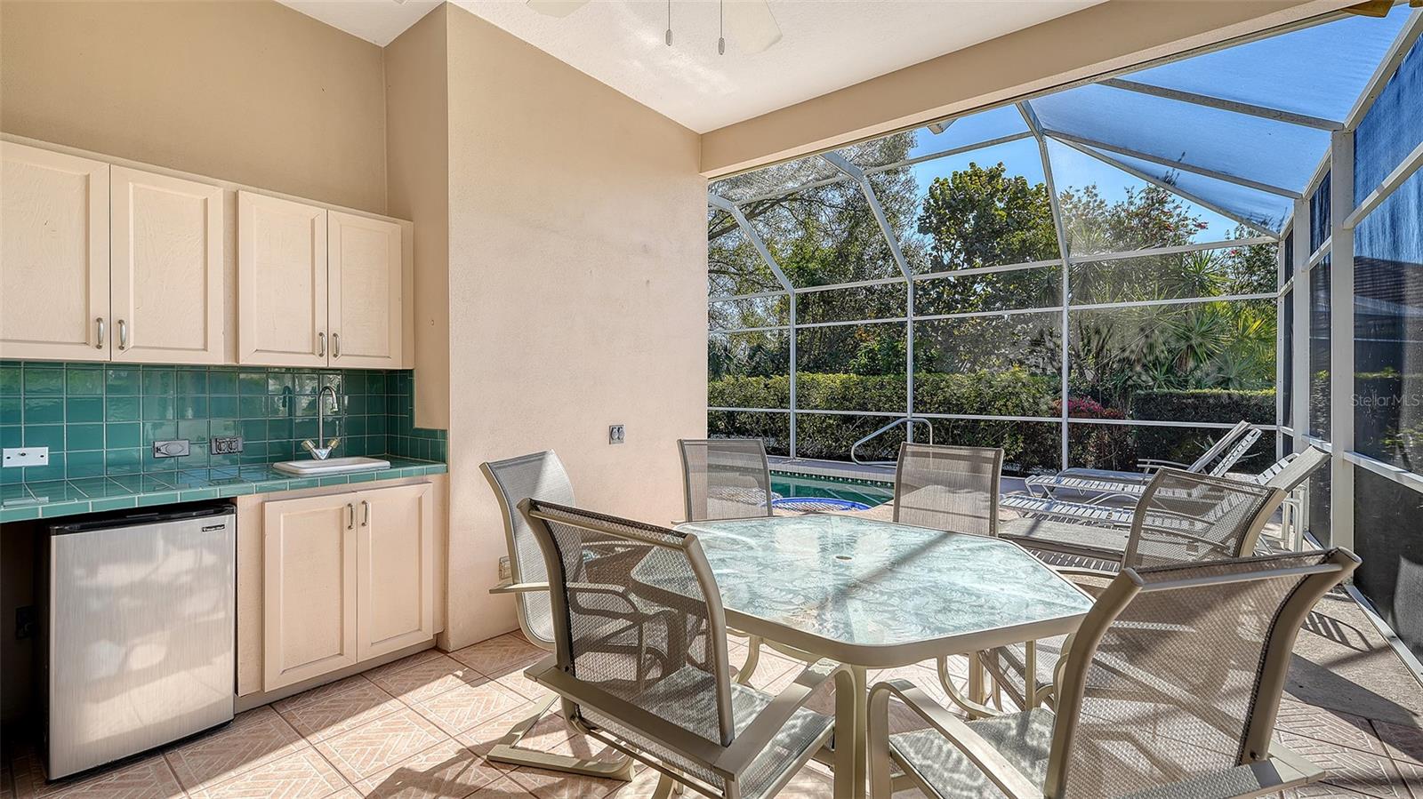 Image 34 of 58 For 5811 White Oak Bayou Court