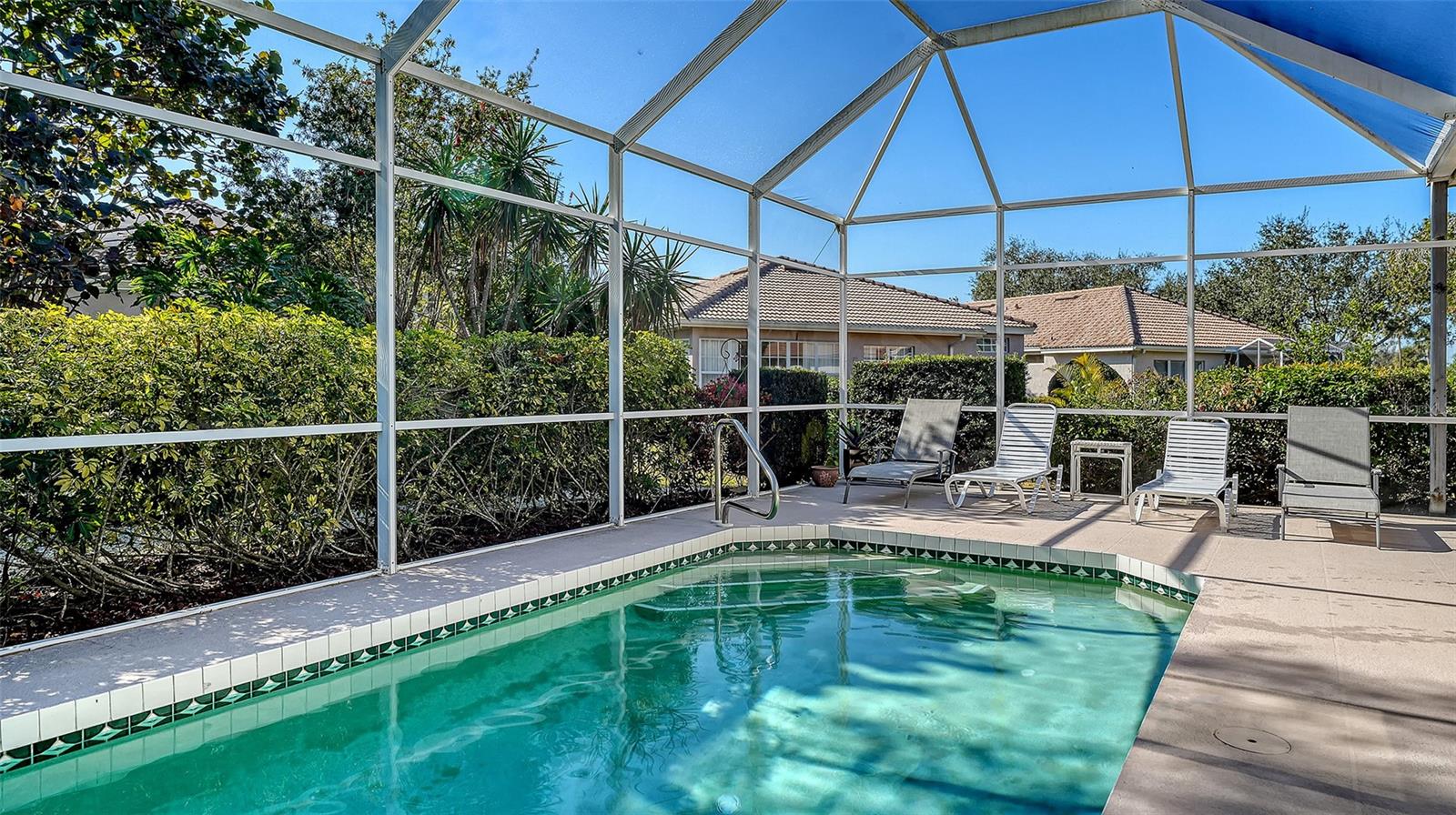 Image 40 of 58 For 5811 White Oak Bayou Court