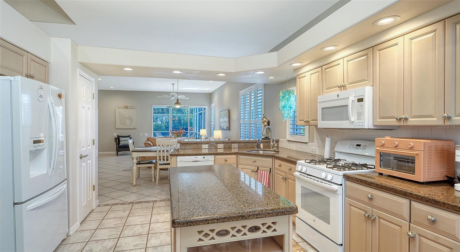 Image 6 of 58 For 5811 White Oak Bayou Court