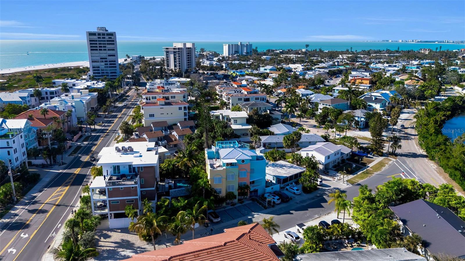 Image 5 of 70 For 5322 Calle De La Siesta