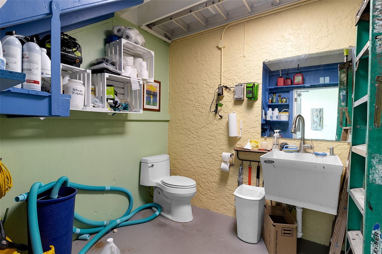 Image 67 of 70 For 5322 Calle De La Siesta