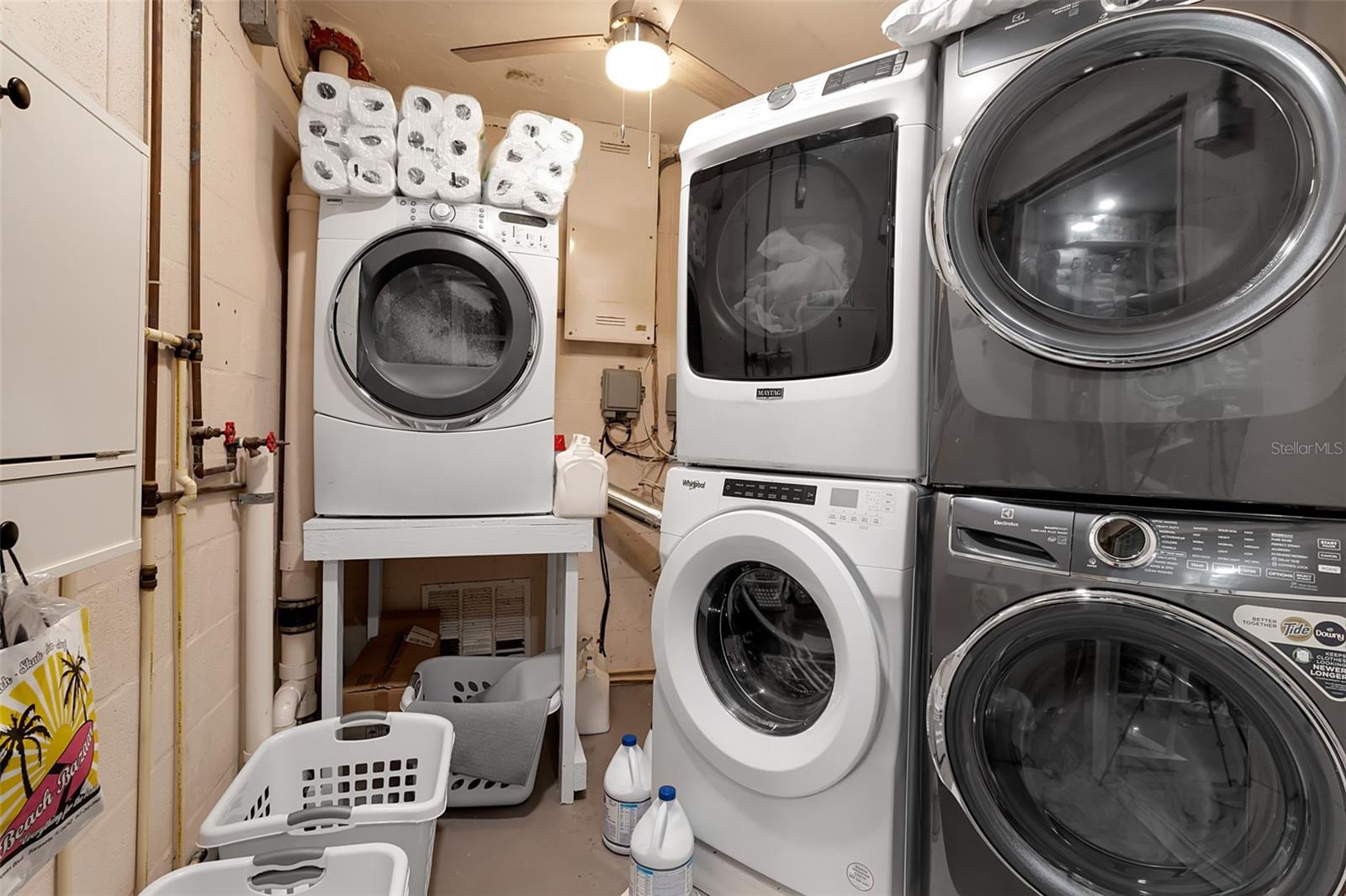 Image 68 of 70 For 5322 Calle De La Siesta