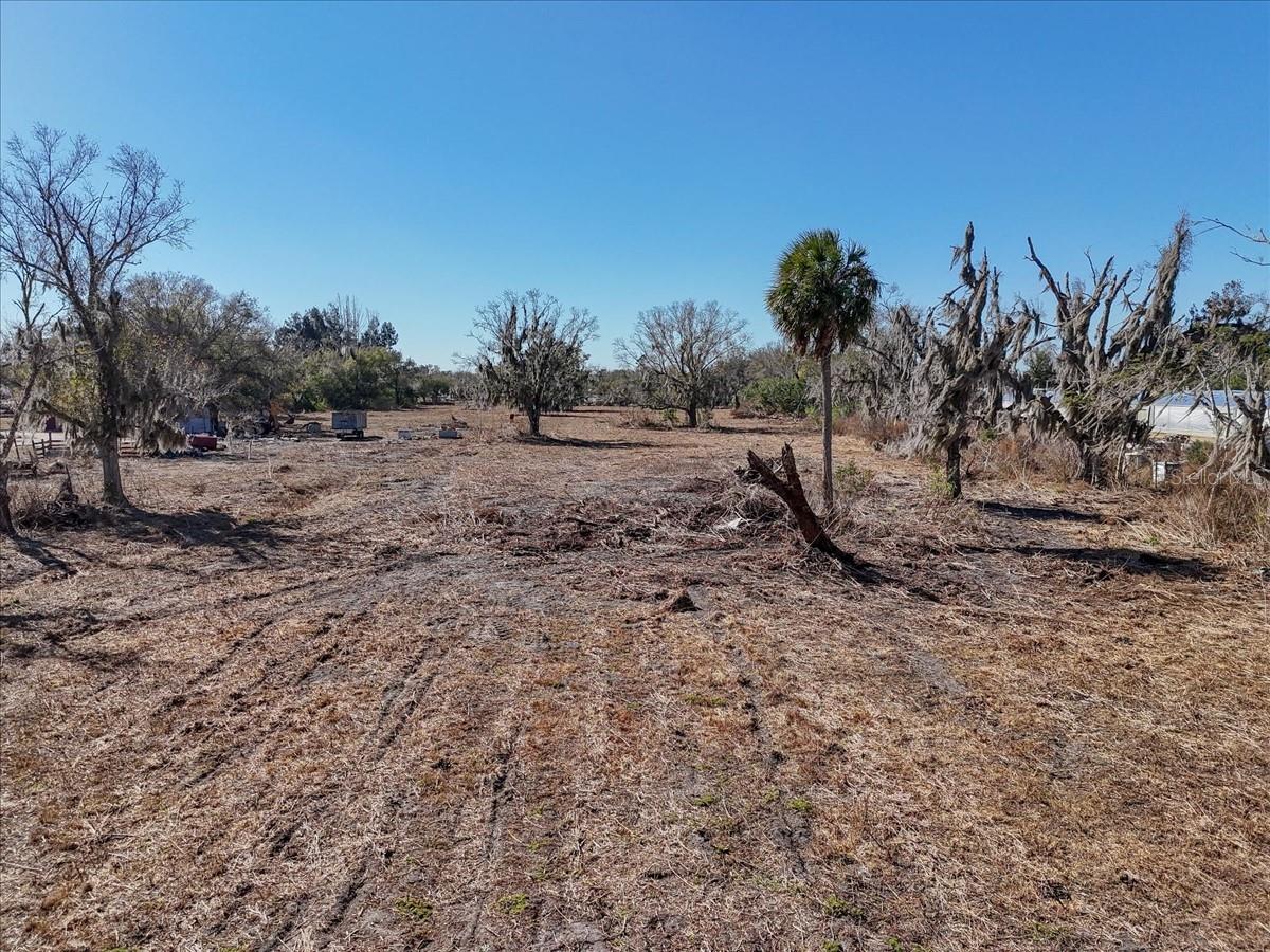 Image 26 of 41 For 1707 Robin Road