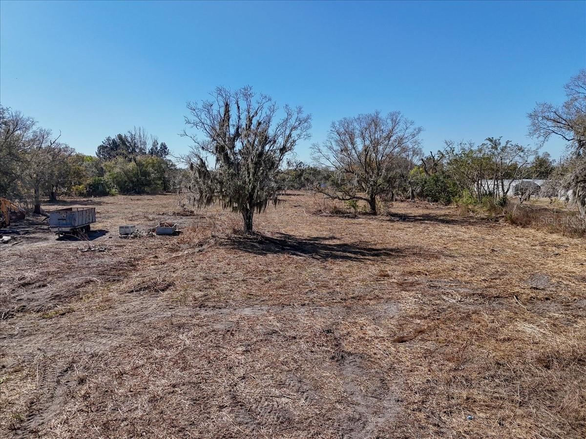 Image 27 of 41 For 1707 Robin Road