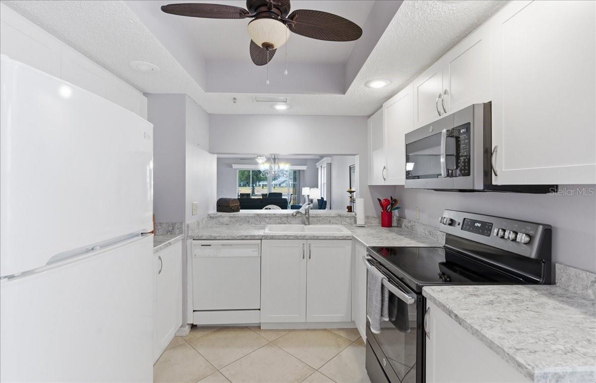 Image 11 of 55 For 6505 Stone River Road 103