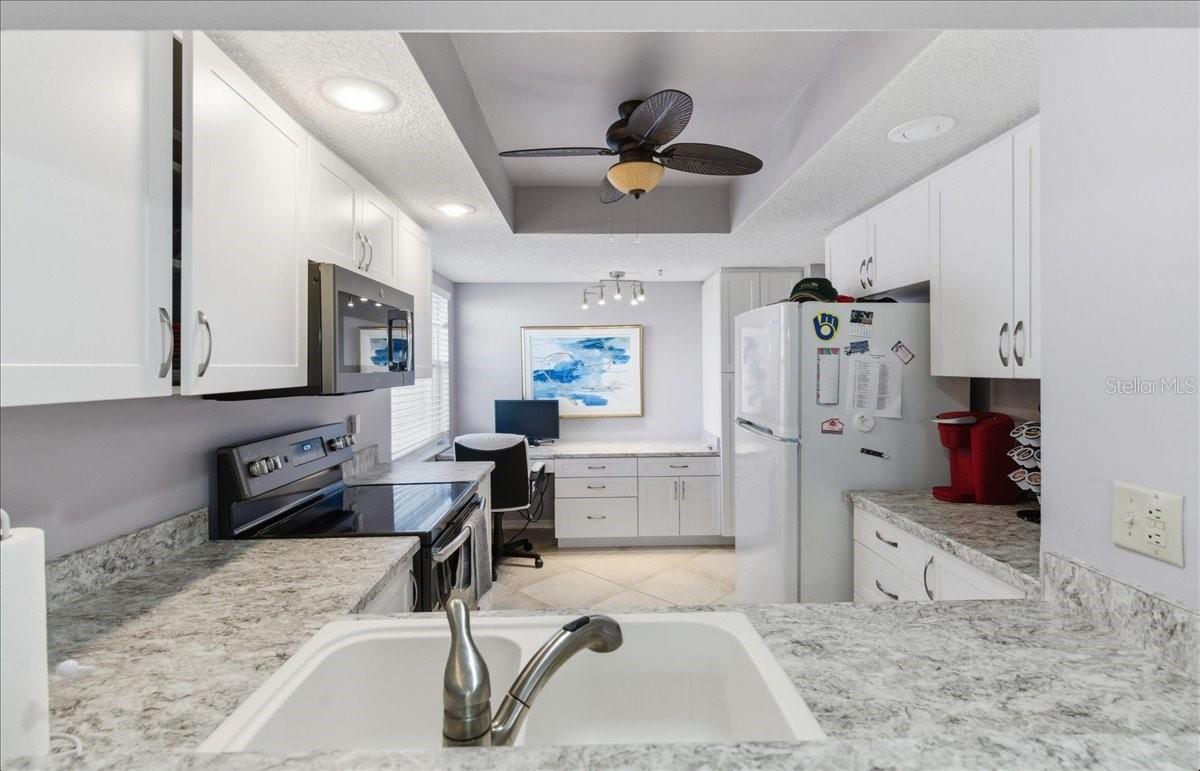 Image 14 of 55 For 6505 Stone River Road 103