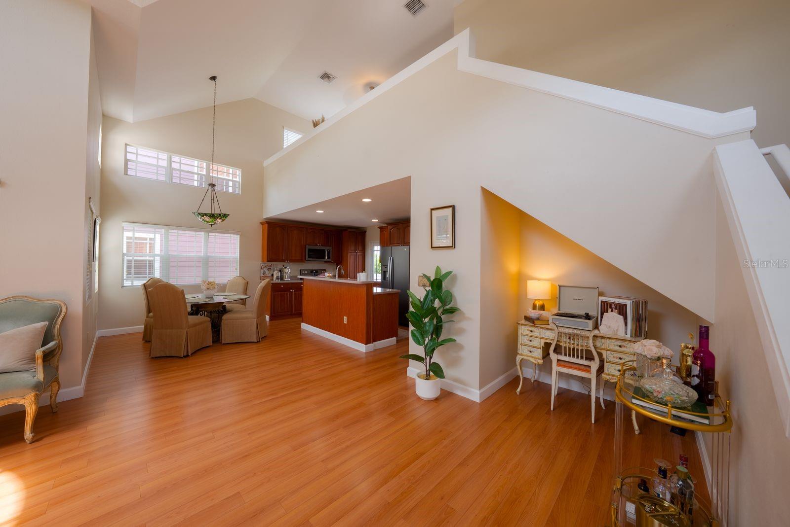 Image 16 of 51 For 4334 Us Highway 441 Se 24