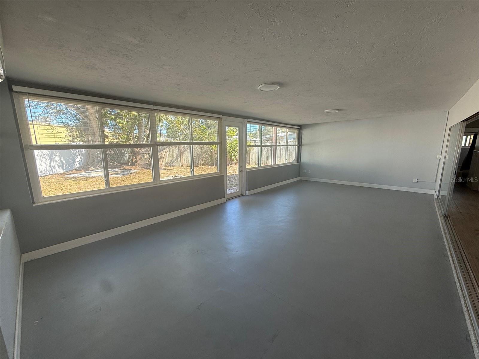 Image 11 of 20 For 2725 Terry Lane