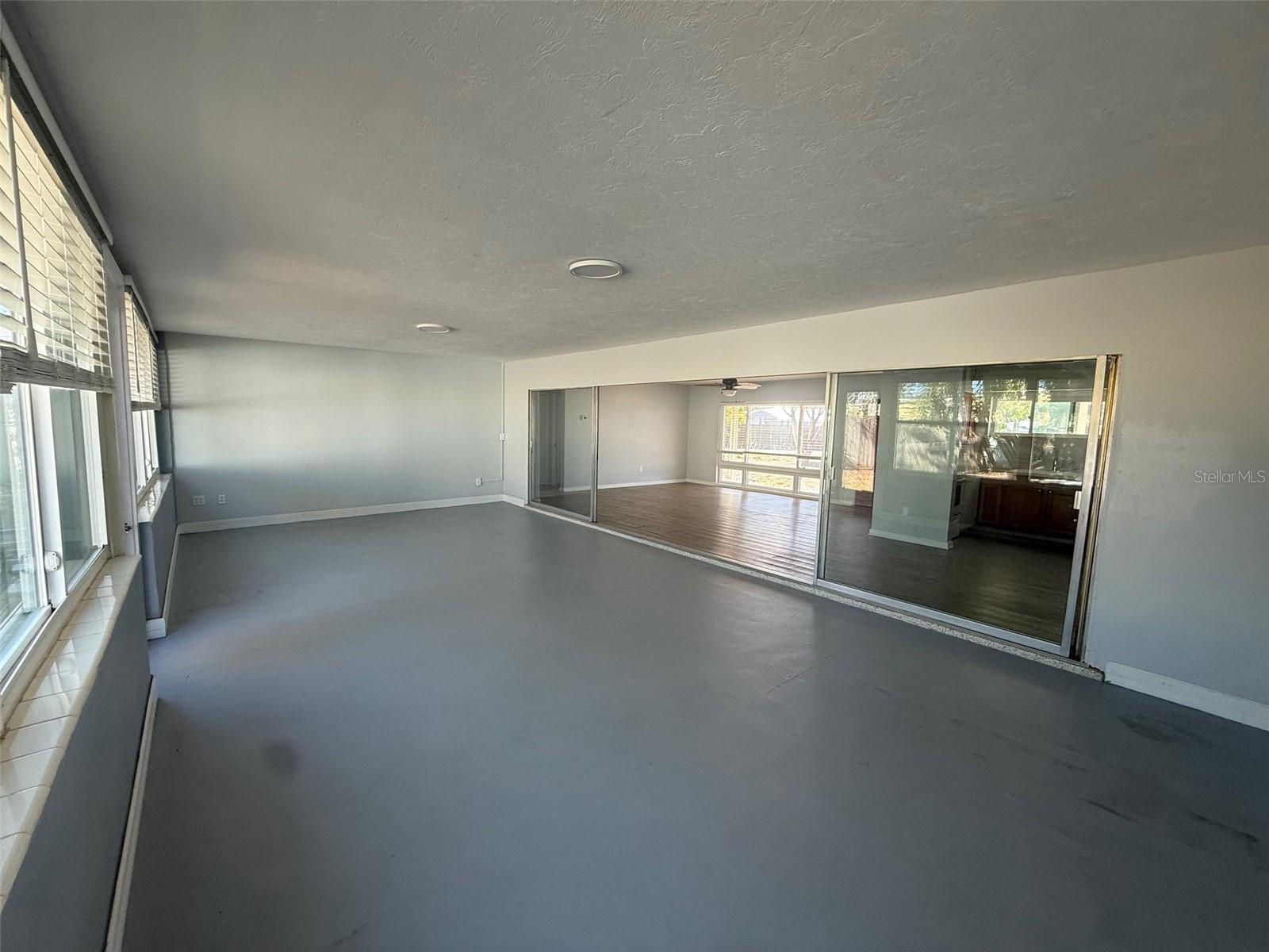 Image 7 of 20 For 2725 Terry Lane