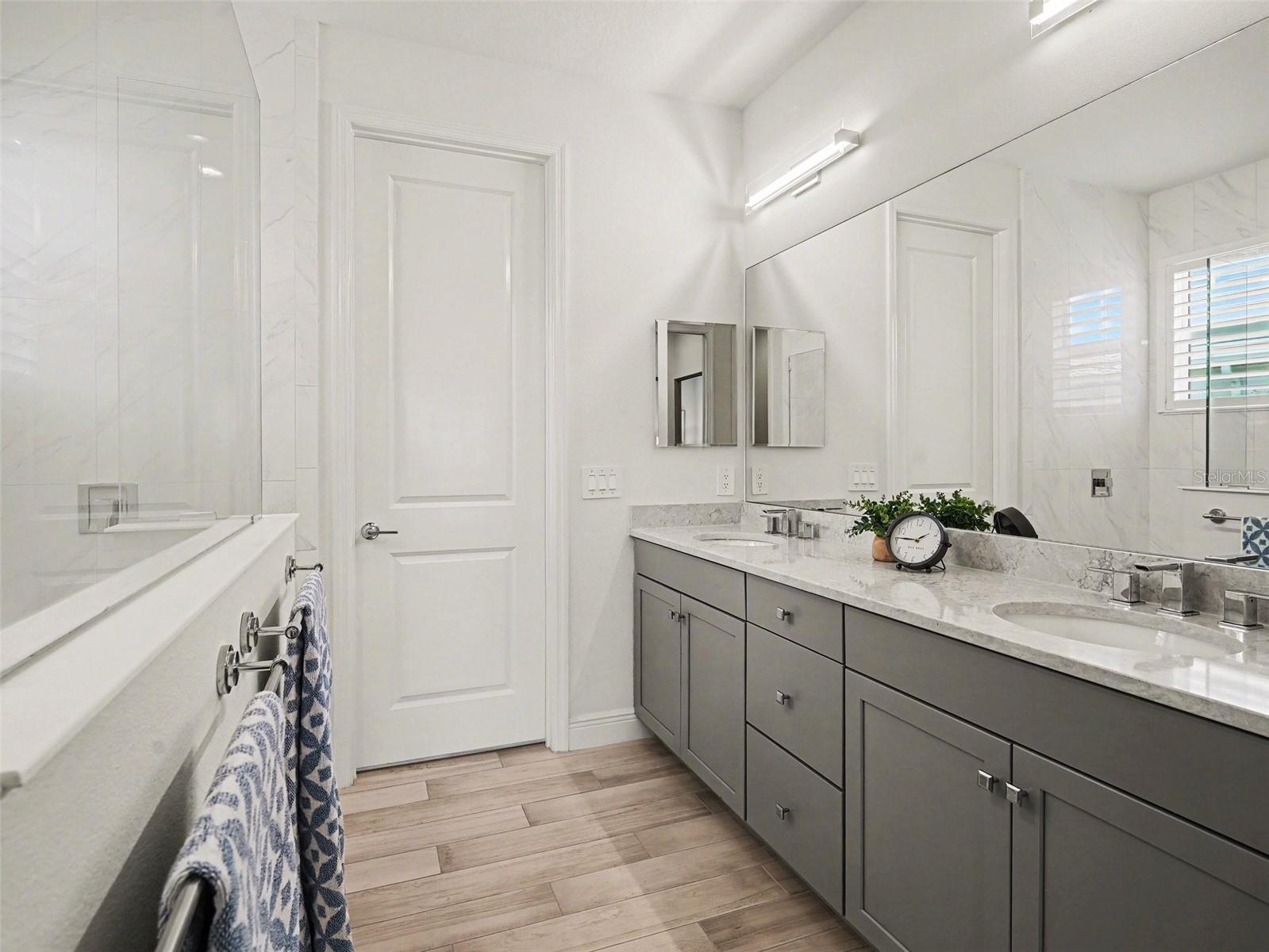 Image 22 of 62 For 8109 Sandstar Way