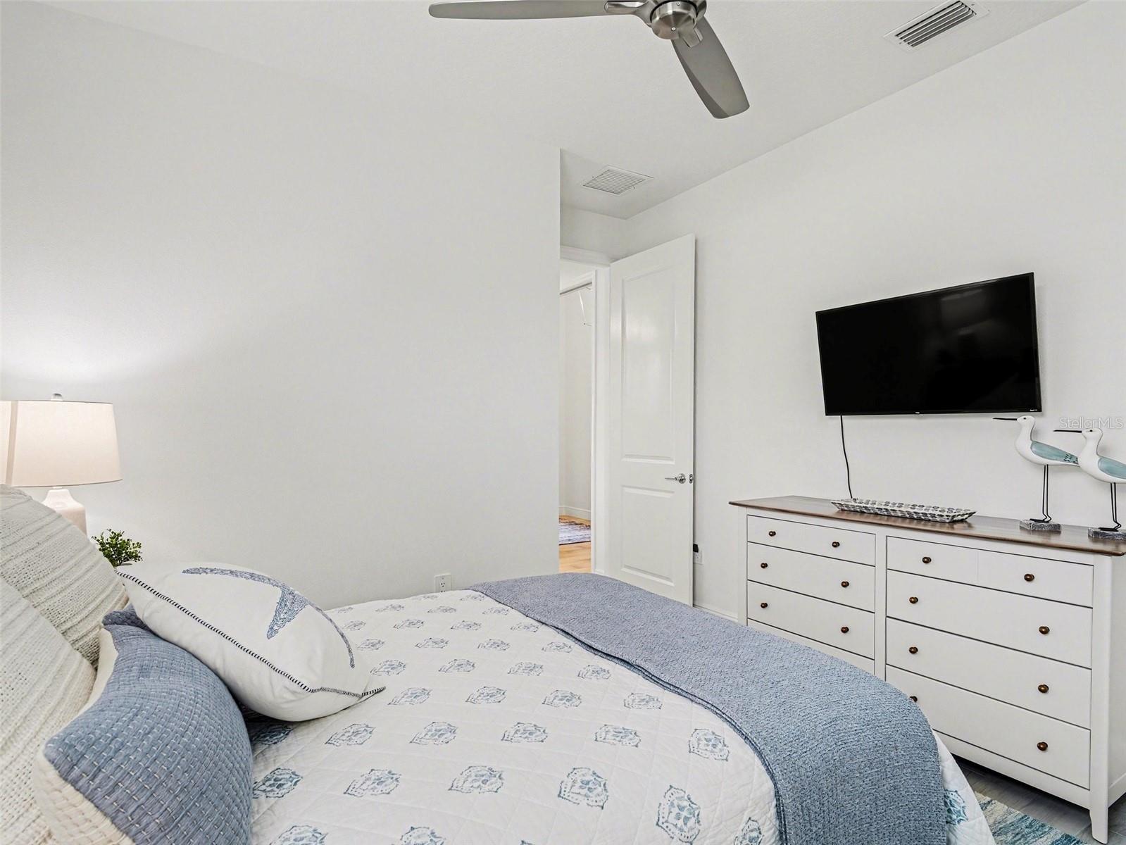 Image 24 of 62 For 8109 Sandstar Way