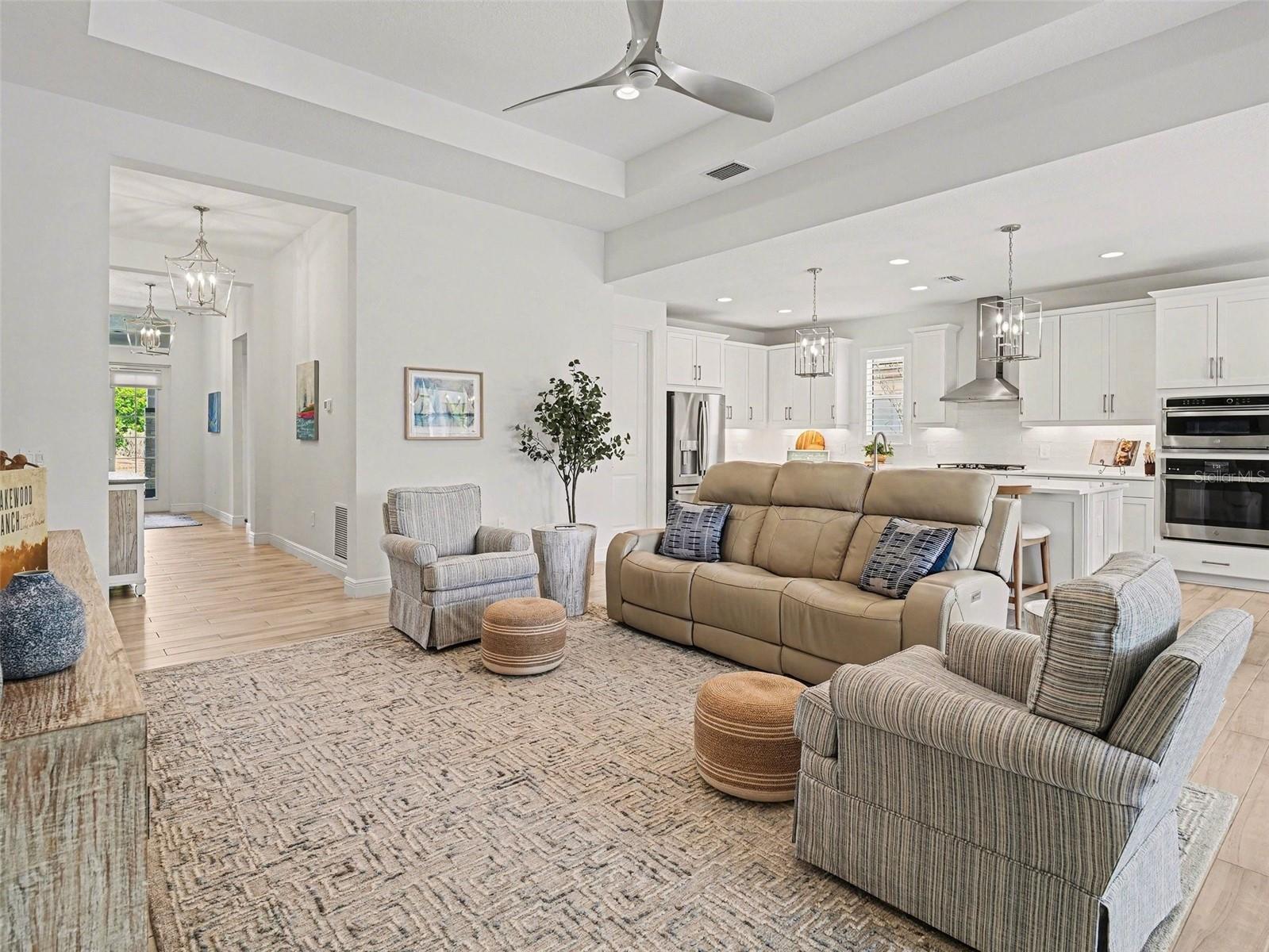 Image 8 of 62 For 8109 Sandstar Way