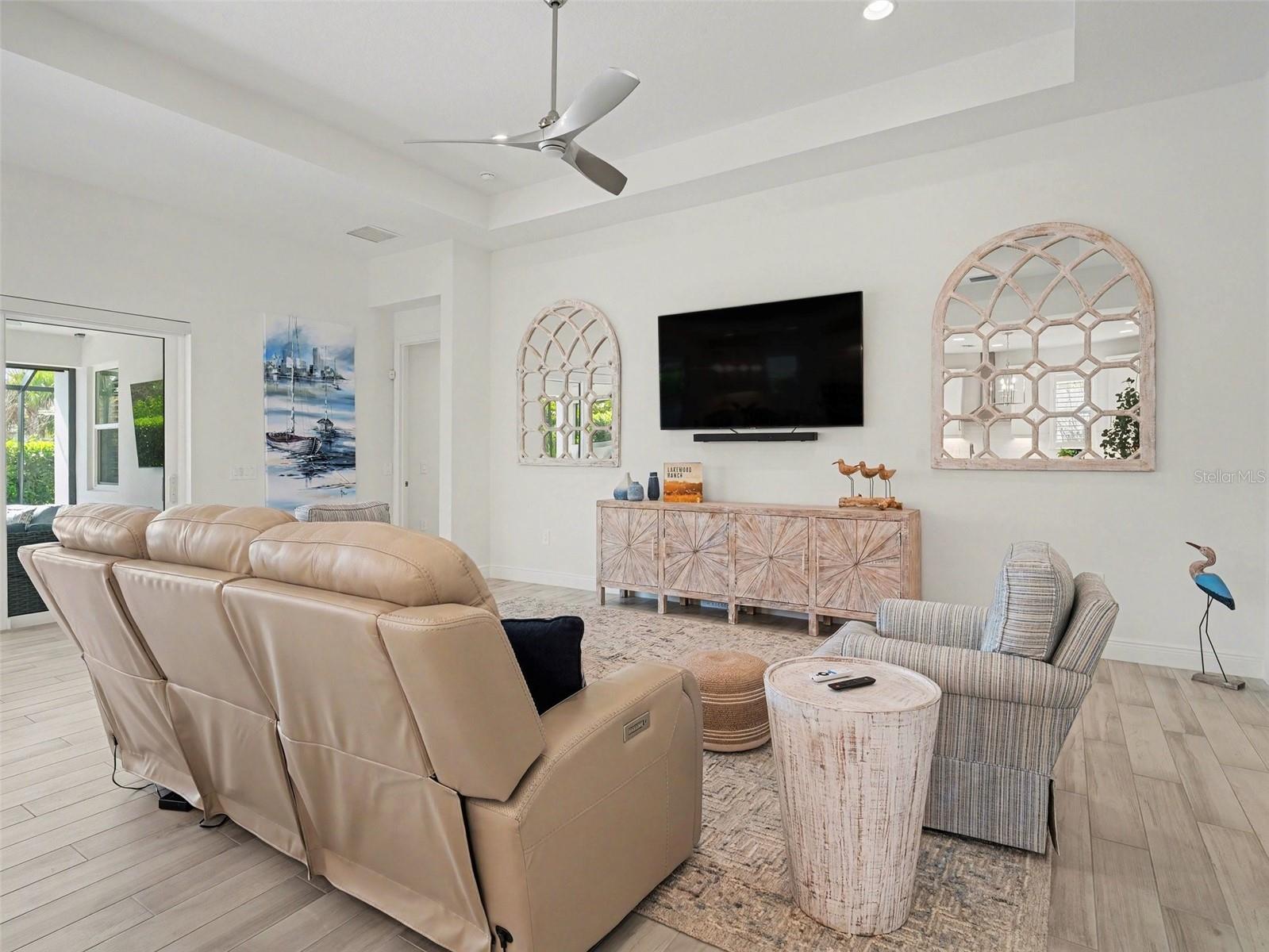 Image 9 of 62 For 8109 Sandstar Way