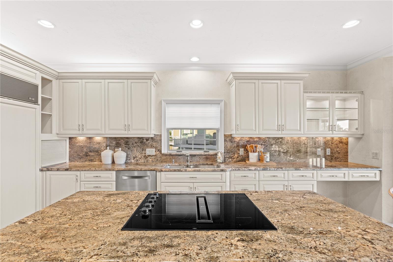 Image 16 of 50 For 41 Tidy Island Boulevard