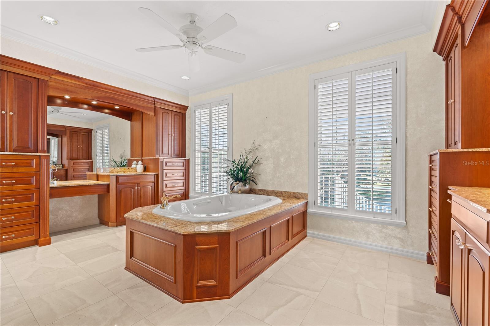 Image 18 of 50 For 41 Tidy Island Boulevard