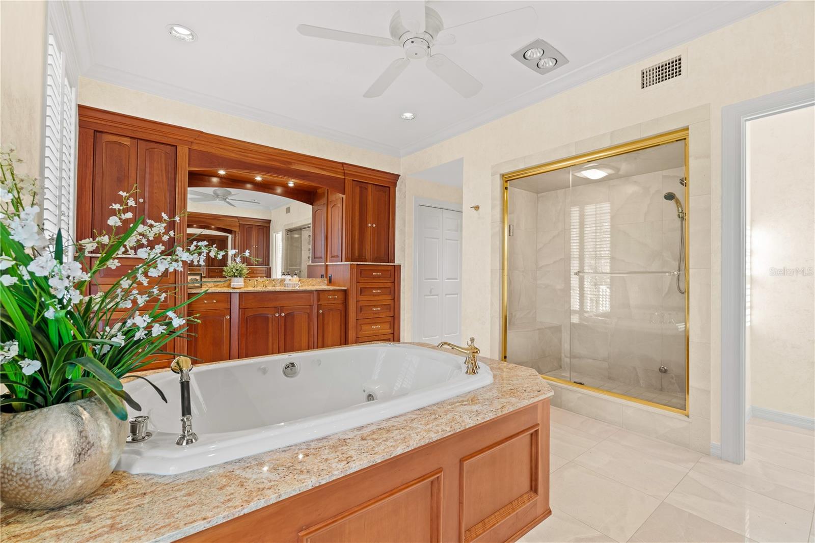 Image 19 of 50 For 41 Tidy Island Boulevard