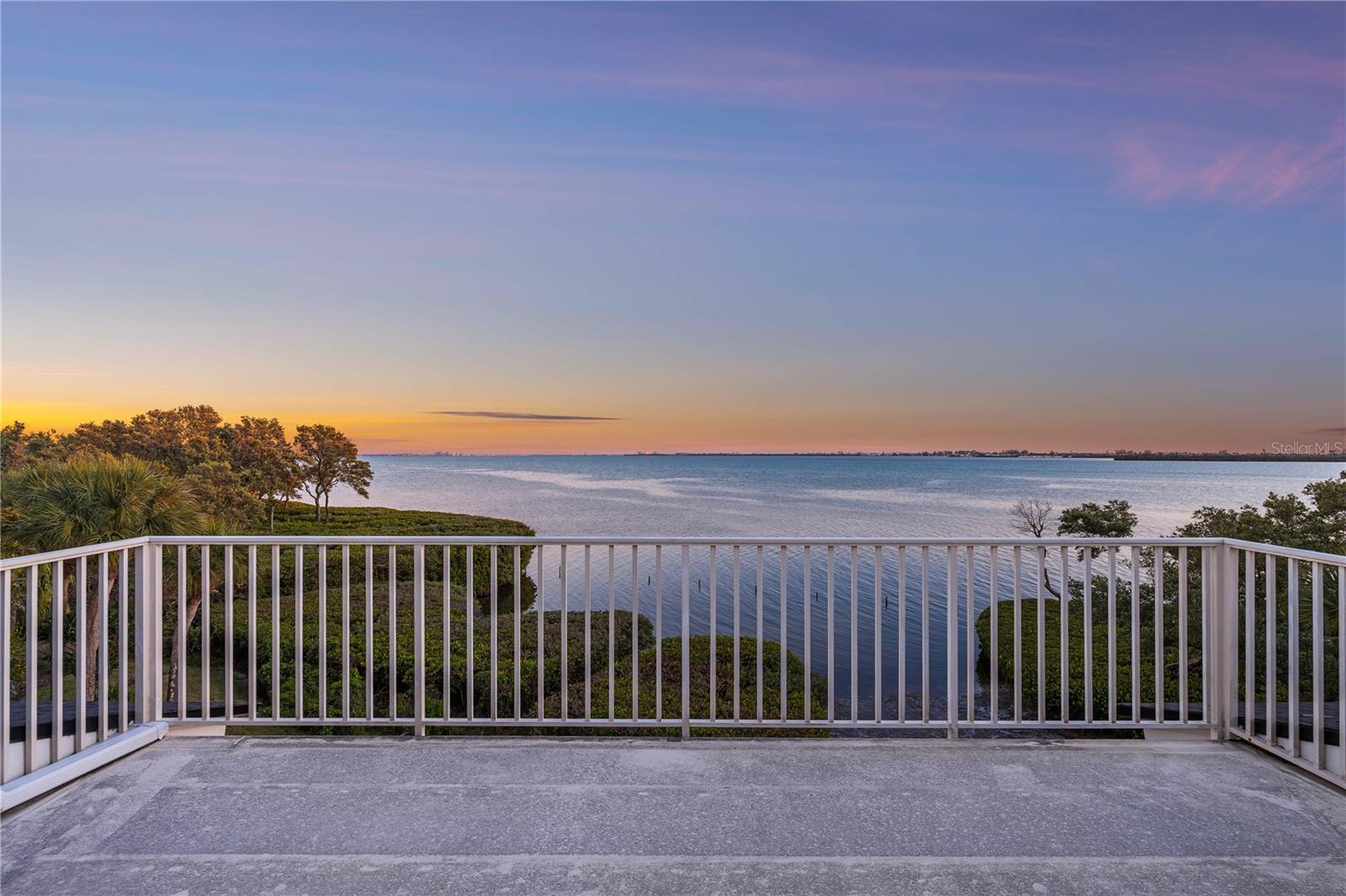 Image 3 of 50 For 41 Tidy Island Boulevard