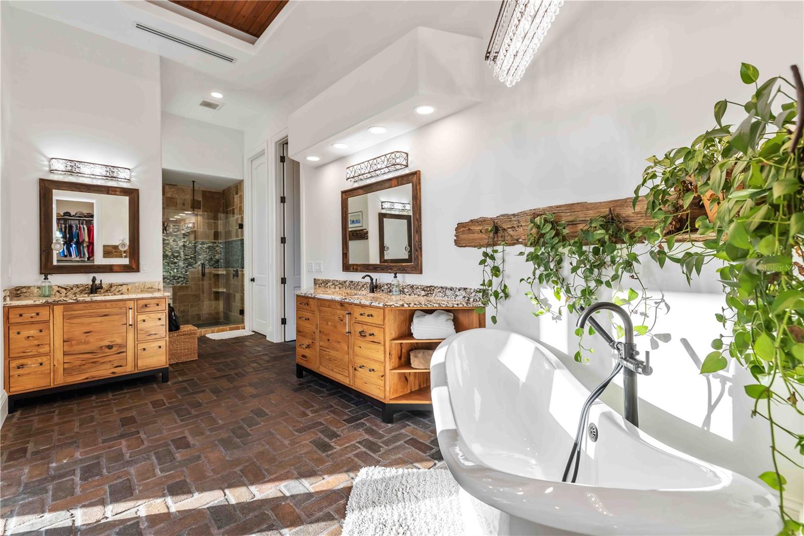 Image 26 of 100 For 6680 Gulf Of Mexico Drive