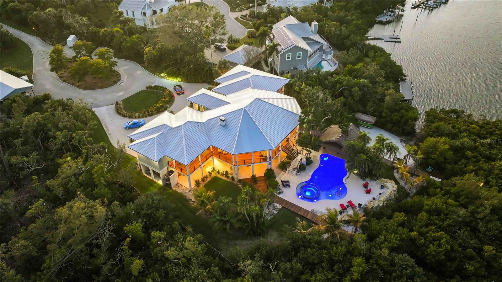 Image 76 of 100 For 6680 Gulf Of Mexico Drive