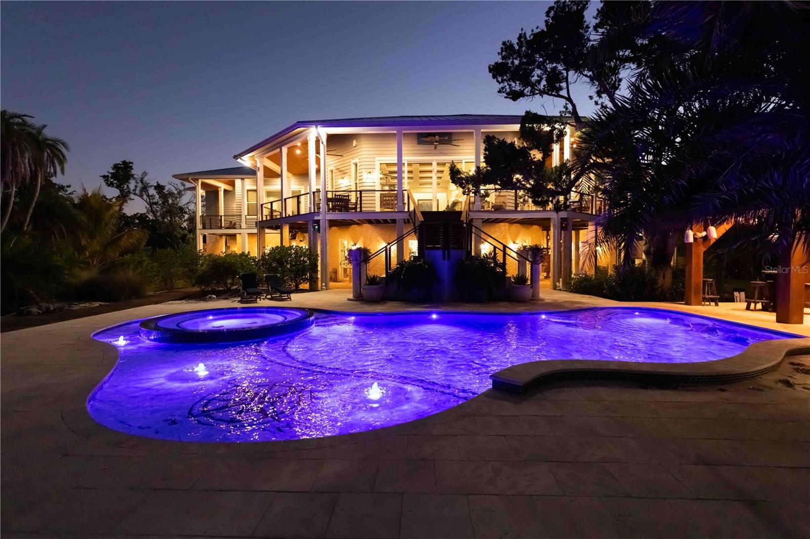 Image 9 of 100 For 6680 Gulf Of Mexico Drive