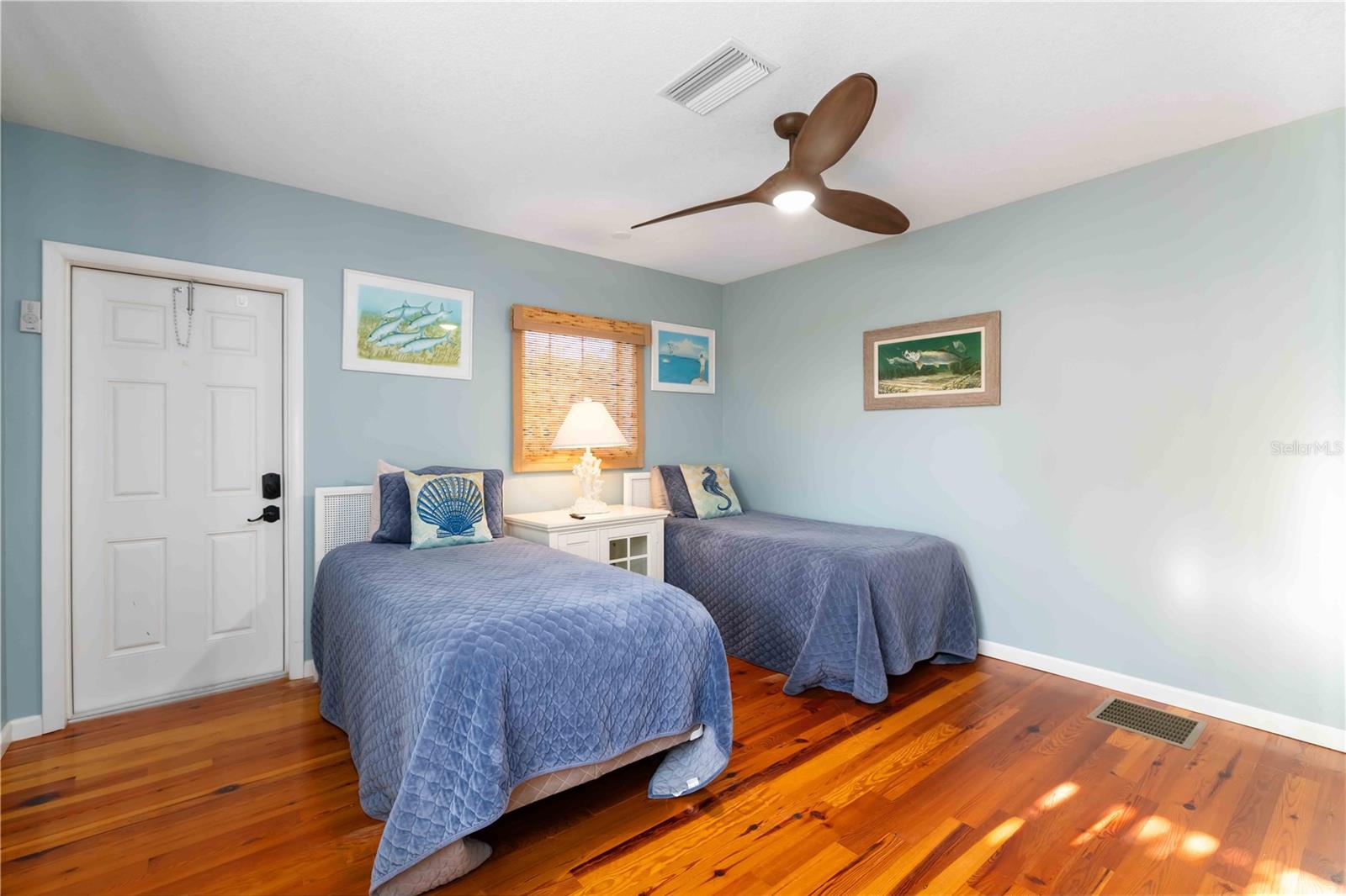 Image 91 of 100 For 6680 Gulf Of Mexico Drive