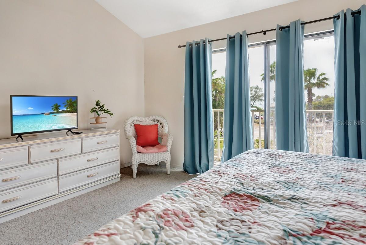 Image 11 of 29 For 4001 Gulf Drive 108