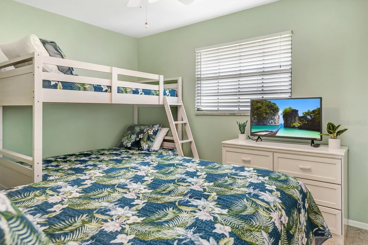 Image 18 of 29 For 4001 Gulf Drive 108