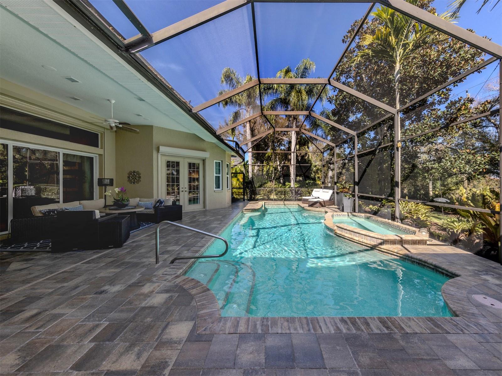 Listing photo id 25 for 444 Tremingham Way