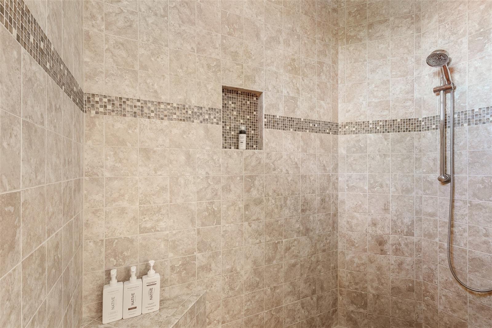 Image 47 of 86 For 4816 Tobermory Way