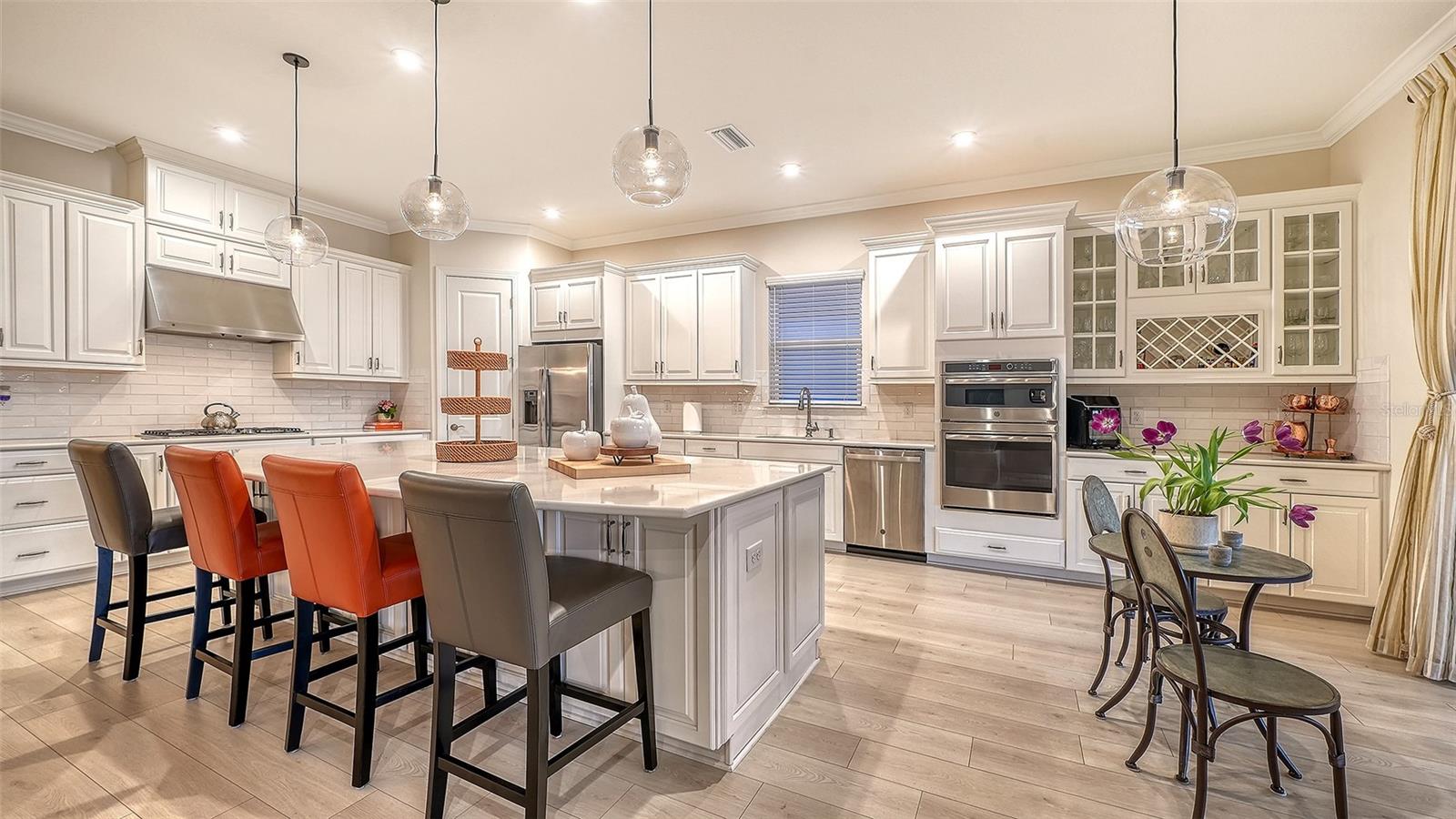 Image 17 of 100 For 15410 Derna Terrace