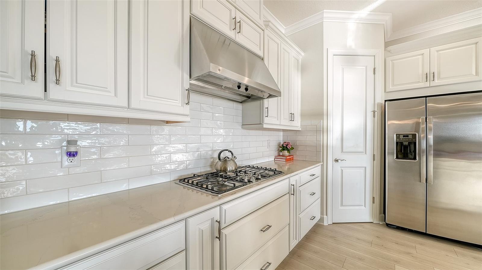 Image 19 of 100 For 15410 Derna Terrace