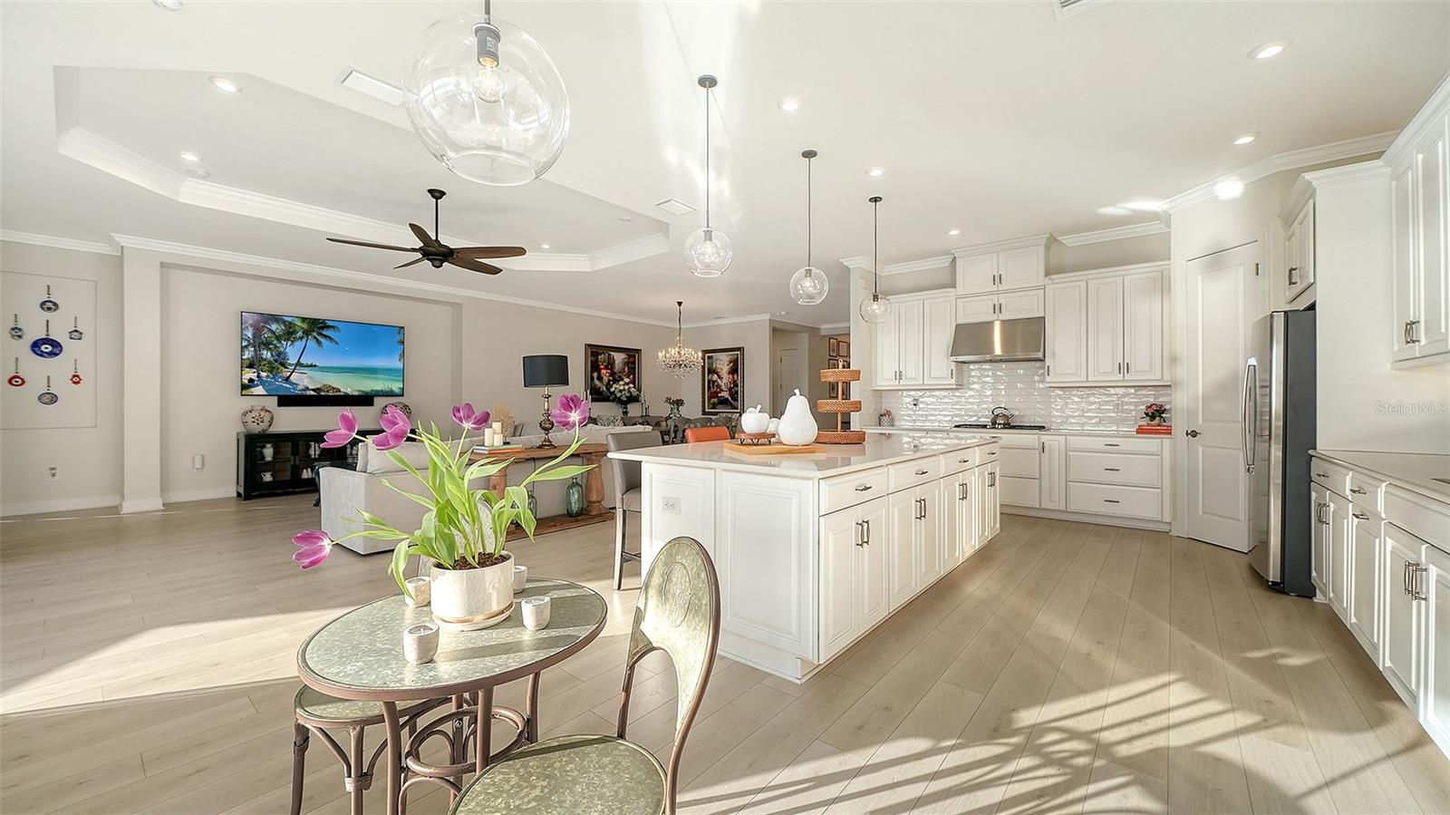 Image 23 of 100 For 15410 Derna Terrace