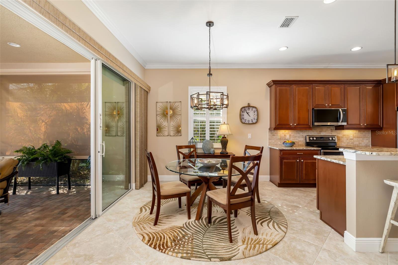 Image 20 of 70 For 143 Avalini Way