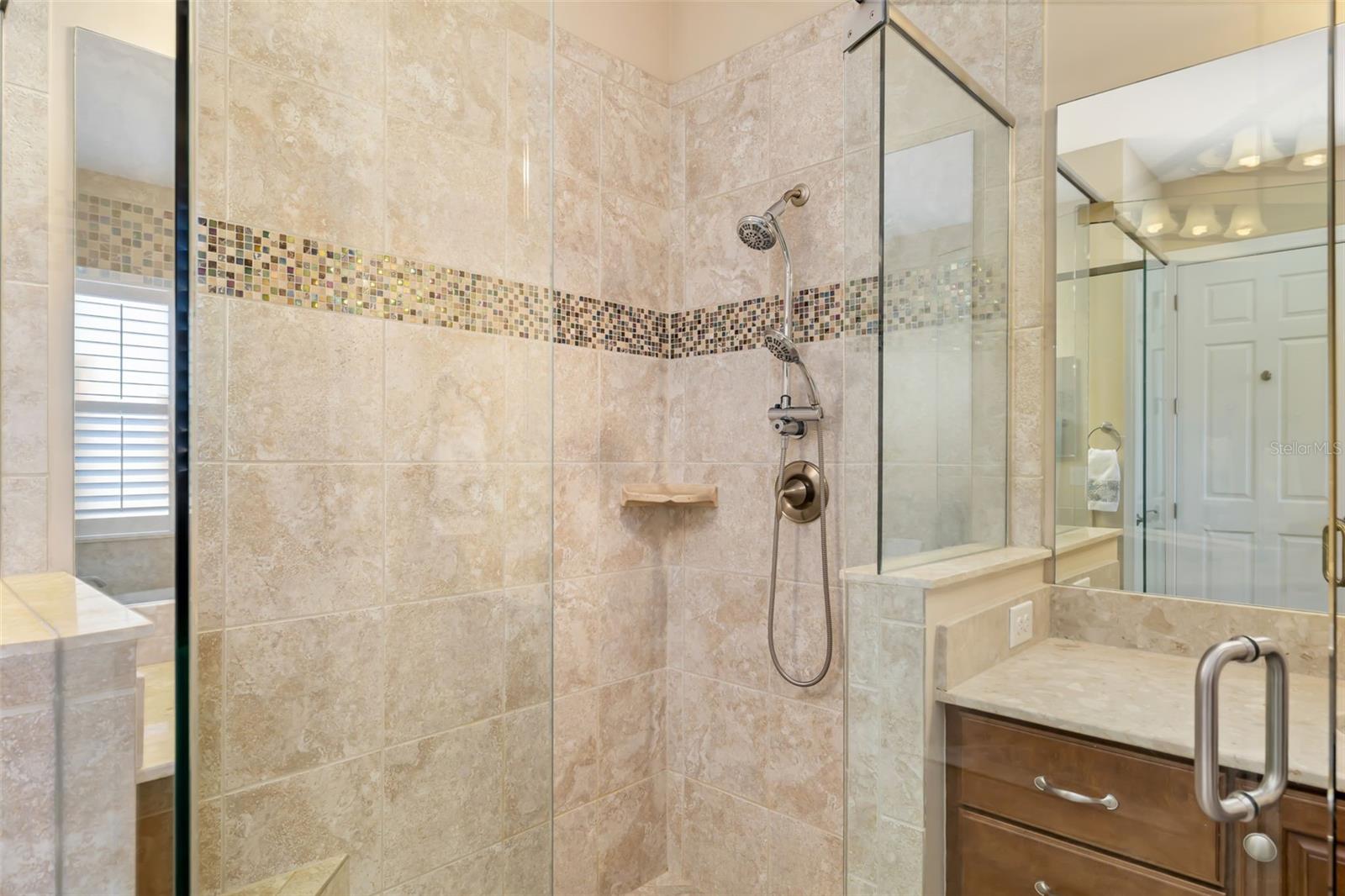 Image 31 of 70 For 143 Avalini Way