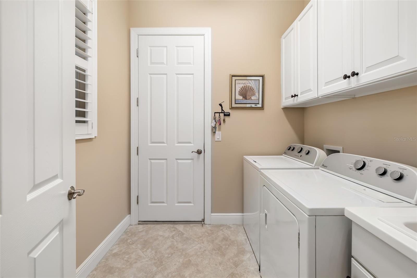 Image 40 of 70 For 143 Avalini Way