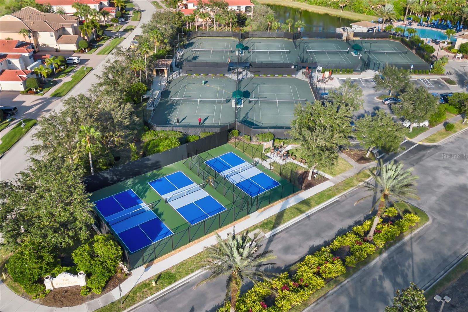 Image 58 of 70 For 143 Avalini Way