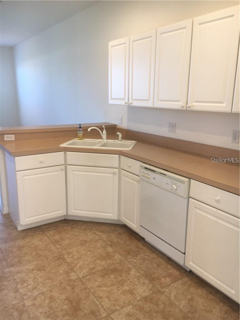 Image 5 of 19 For 4480 Streamside Court 1505