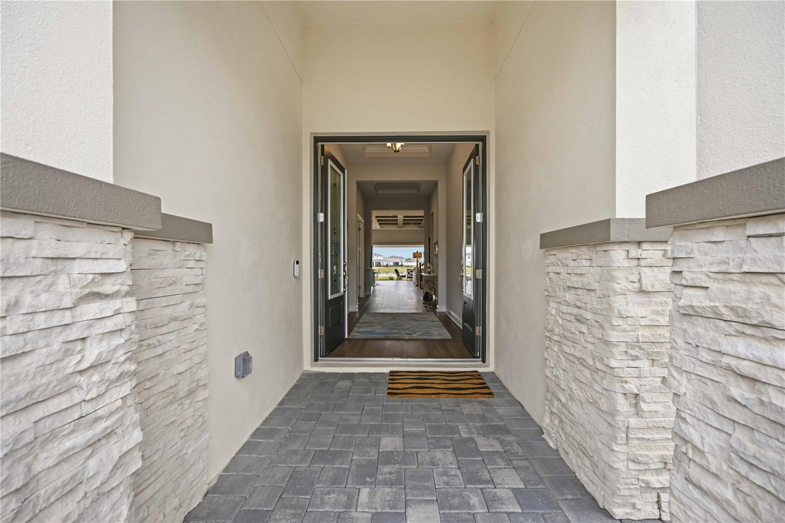 Image 8 of 82 For 17115 Ranchside Place