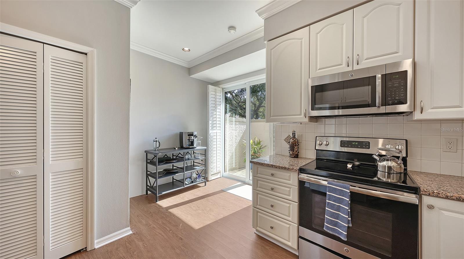 Image 20 of 40 For 3373 Hadfield Greene  55