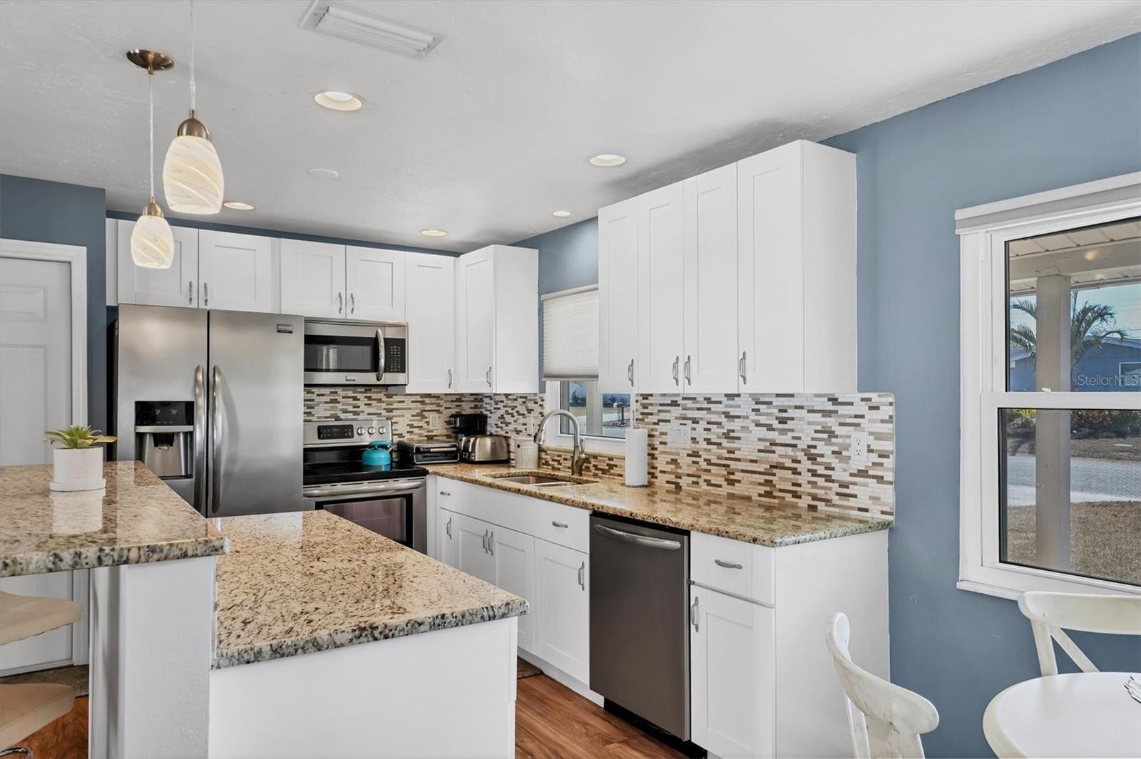 Image 13 of 43 For 3425 Fairview Drive